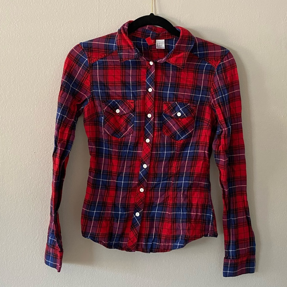 H&M plaid button down long sleeve shirt size 2